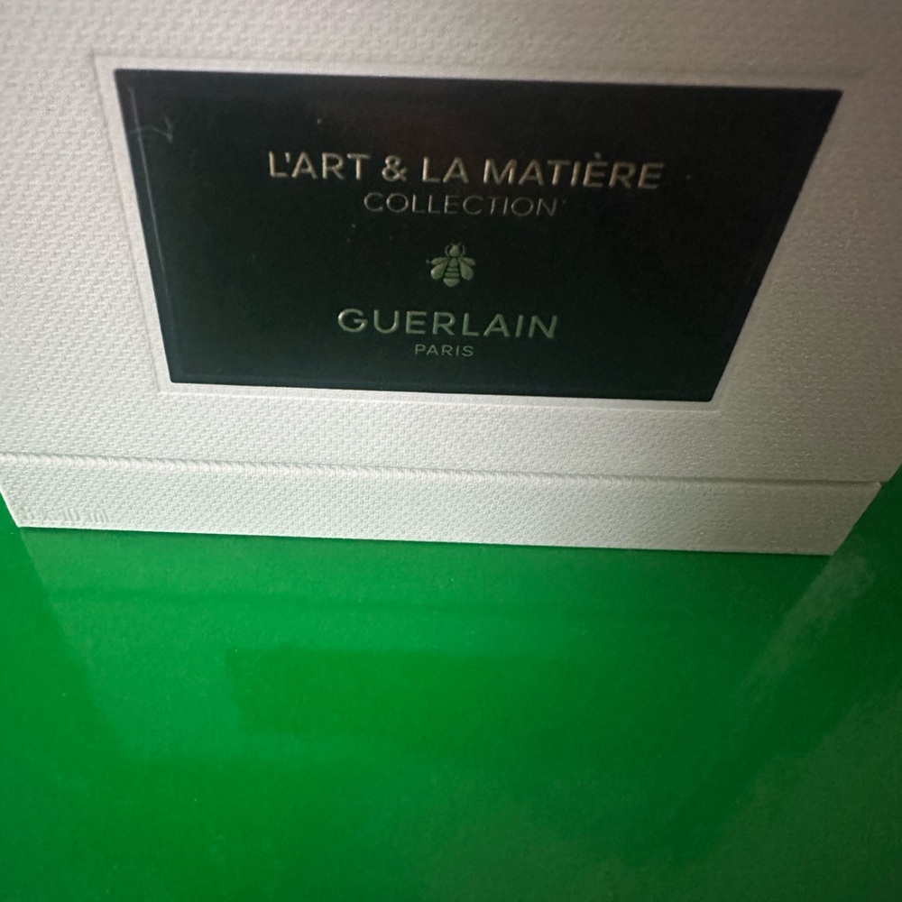 Guerlain  
L'ART & LA MATIÈRE
THE PERFUMER'S SET - FLORAL HARMONY
8x10 ml